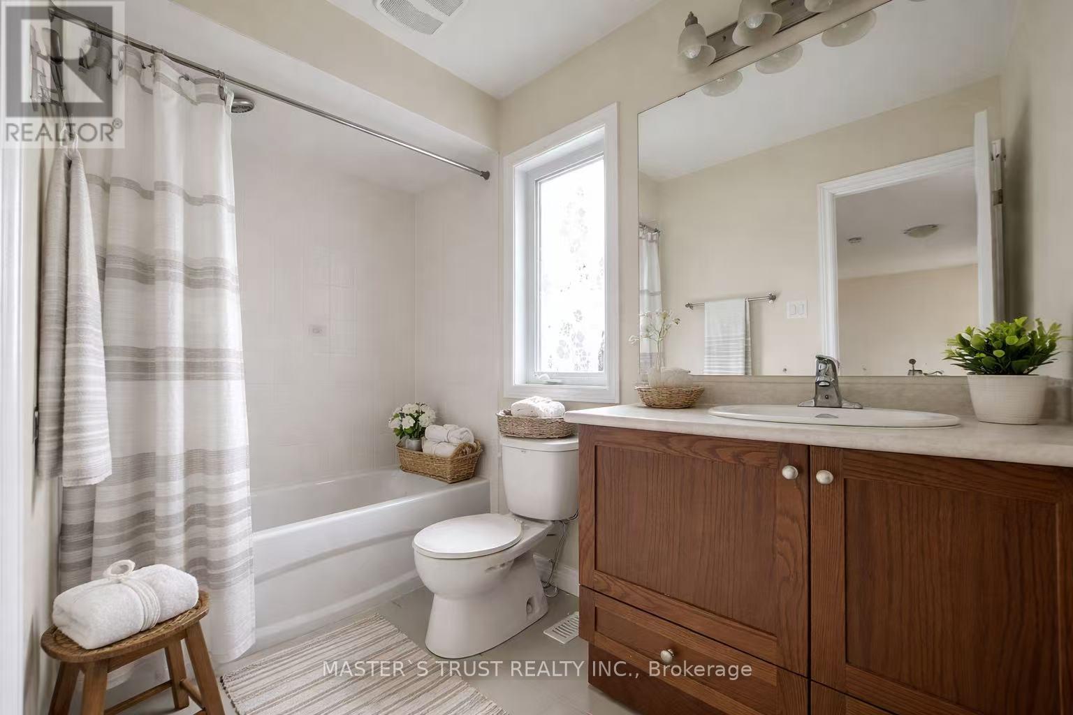 271 Riverlands Avenue, Markham, Ontario  L6B 0V9 - Photo 11 - N13027732