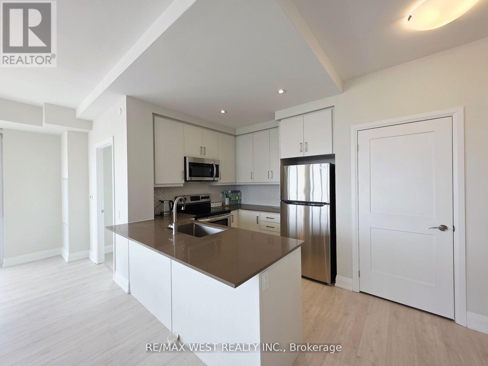 2003 - 15 LYNCH STREET, Brampton, Ontario