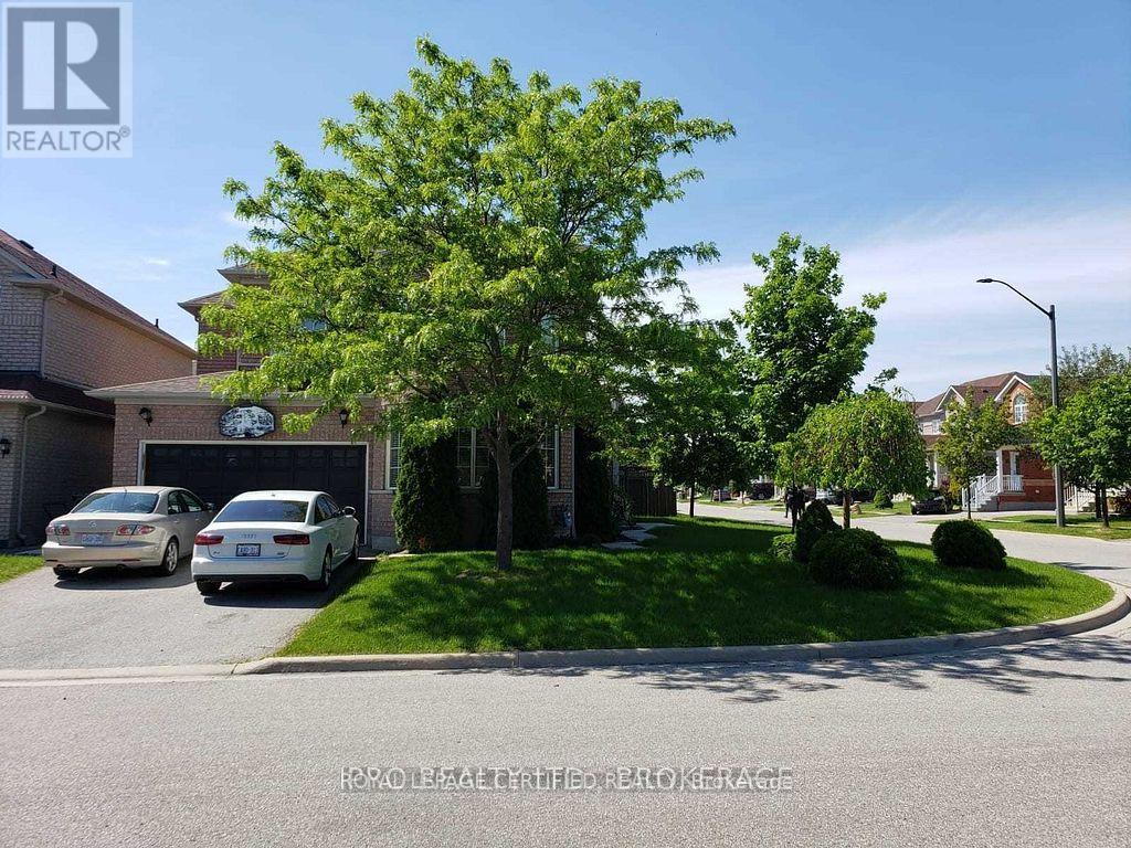 5890 Tampico Way, Mississauga, Ontario  L5M 6Y9 - Photo 3 - W13027716