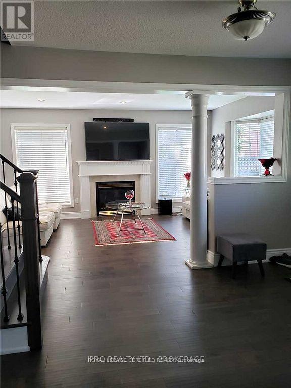 5890 Tampico Way, Mississauga, Ontario  L5M 6Y9 - Photo 6 - W13027716