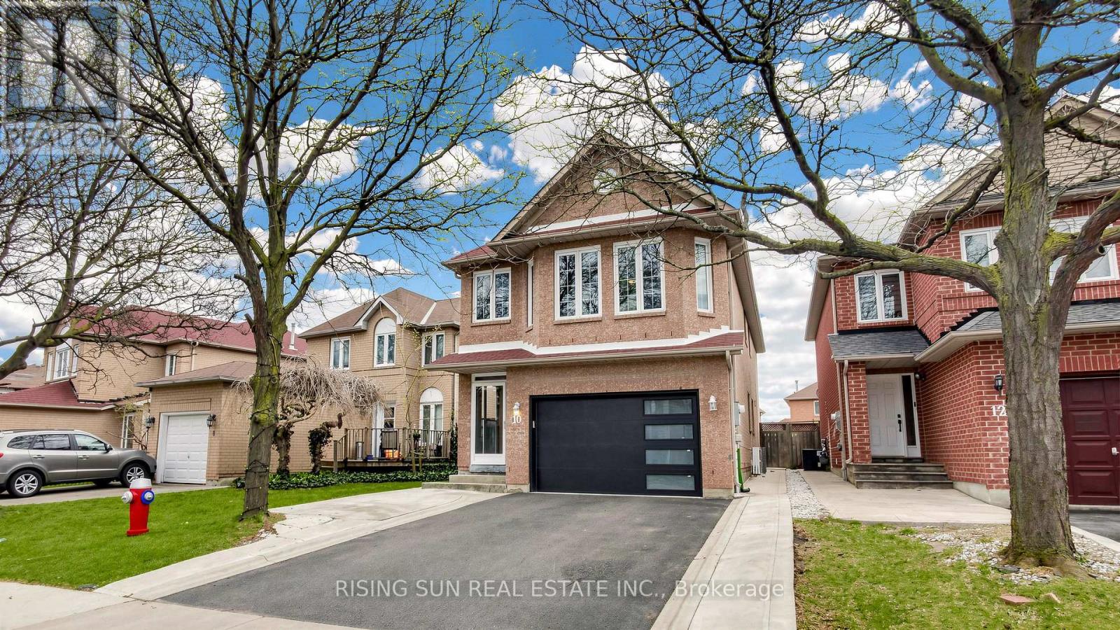 10 CEDARWOOD CRESCENT, Brampton, Ontario