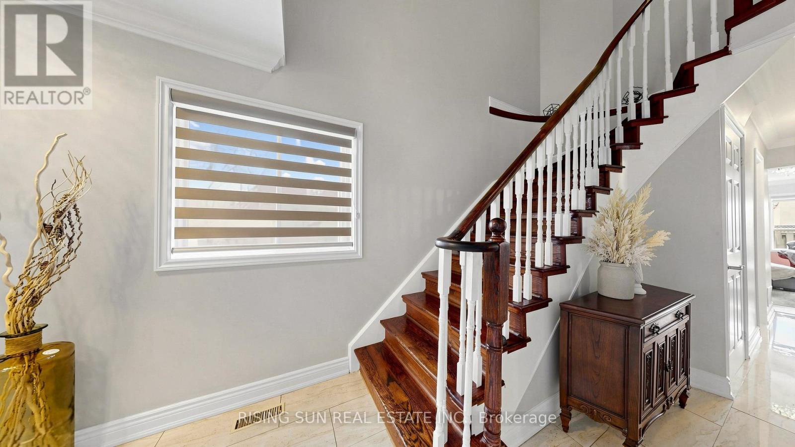 10 Cedarwood Crescent, Brampton, Ontario  L6X 4K1 - Photo 16 - W13027720