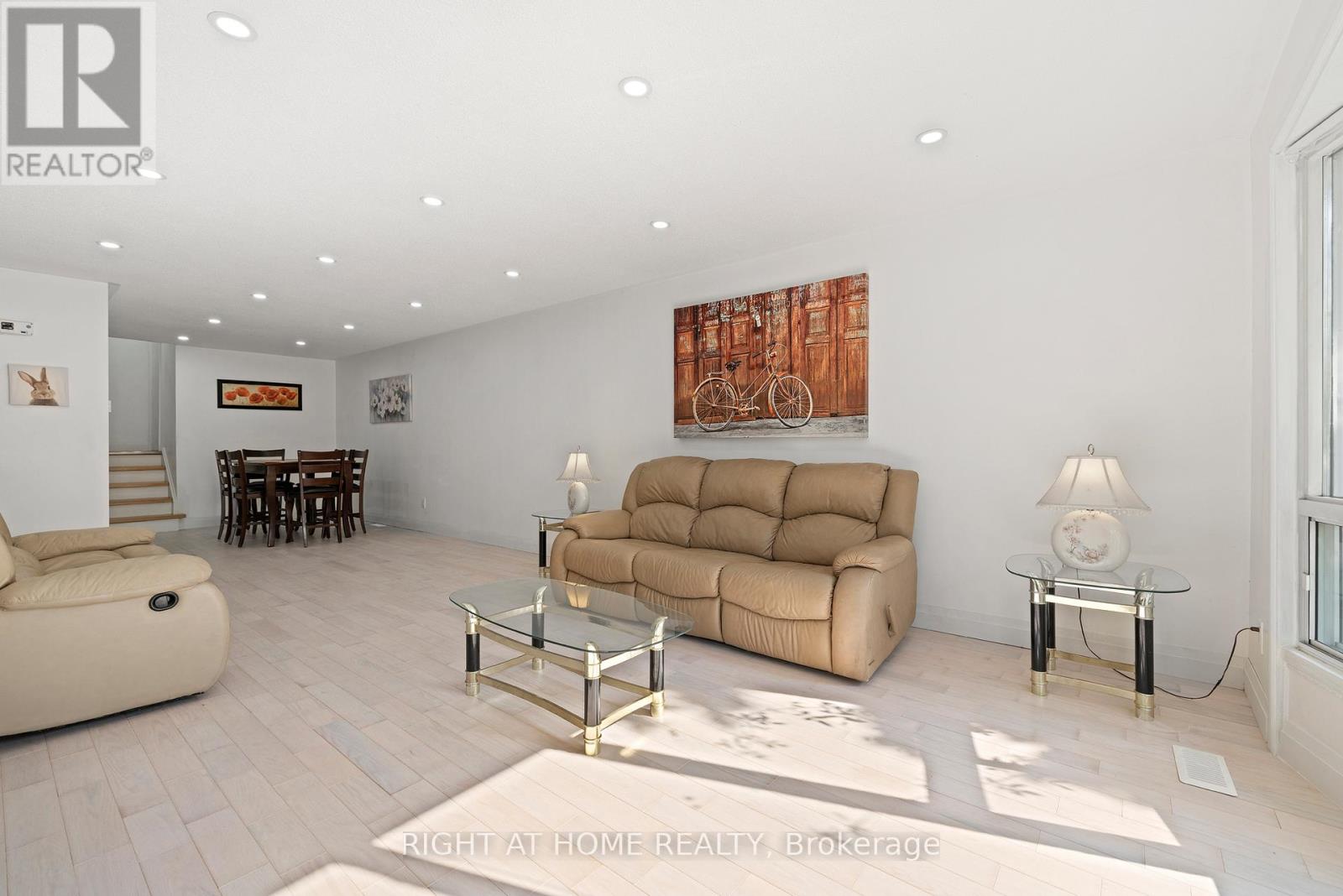 1147 Saturnia Crescent, Mississauga, Ontario  L4Y 2M2 - Photo 11 - W13027724