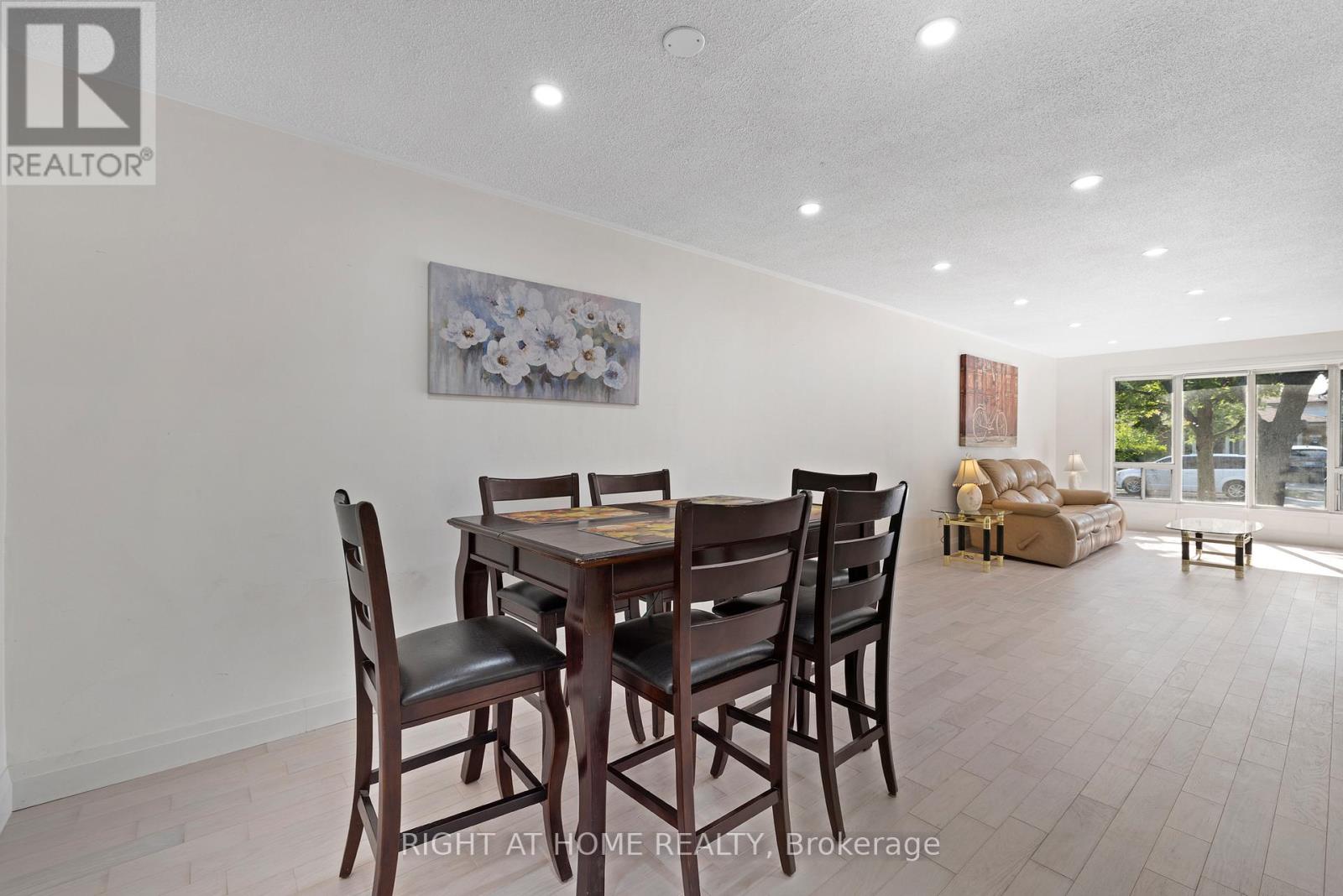 1147 Saturnia Crescent, Mississauga, Ontario  L4Y 2M2 - Photo 15 - W13027724