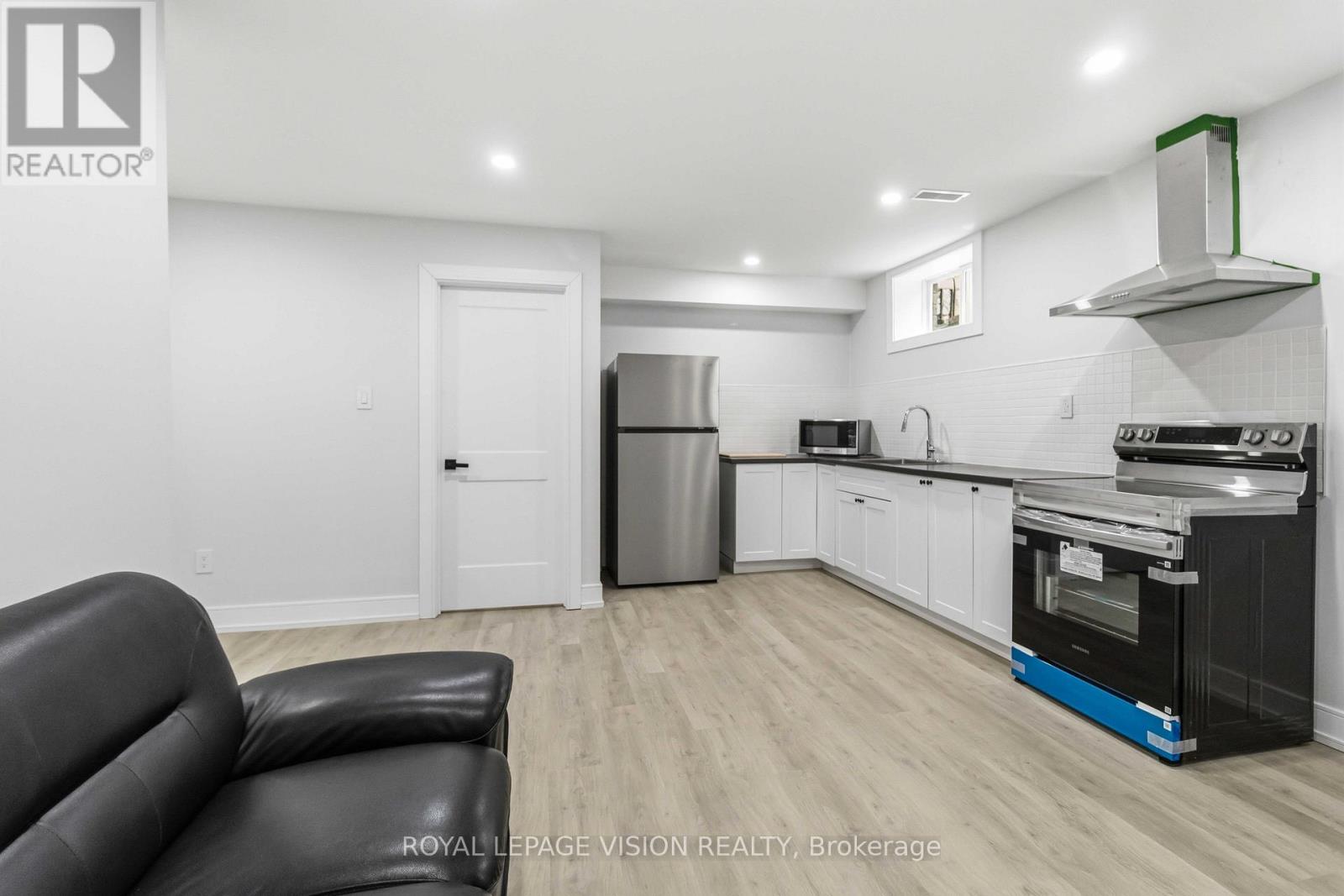 Lower - 77 Thomas Street, Mississauga, Ontario  L5M 1Y6 - Photo 10 - W13027726