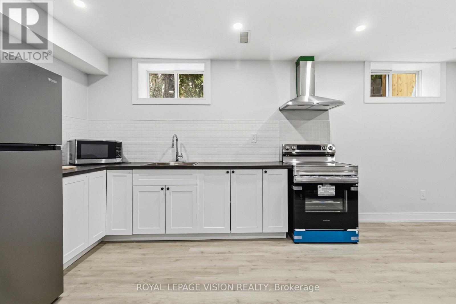 Lower - 77 Thomas Street, Mississauga, Ontario  L5M 1Y6 - Photo 14 - W13027726