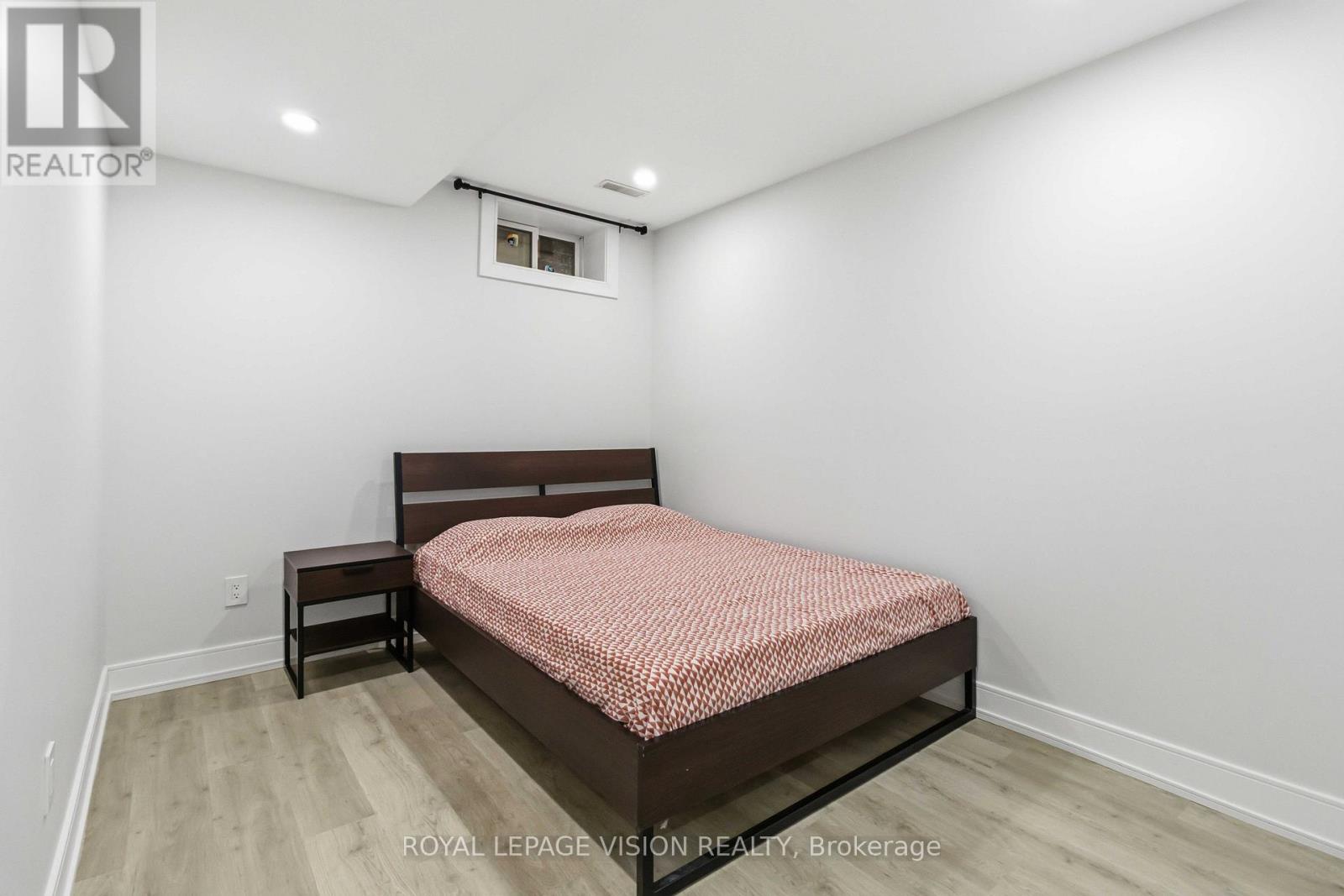 Lower - 77 Thomas Street, Mississauga, Ontario  L5M 1Y6 - Photo 18 - W13027726