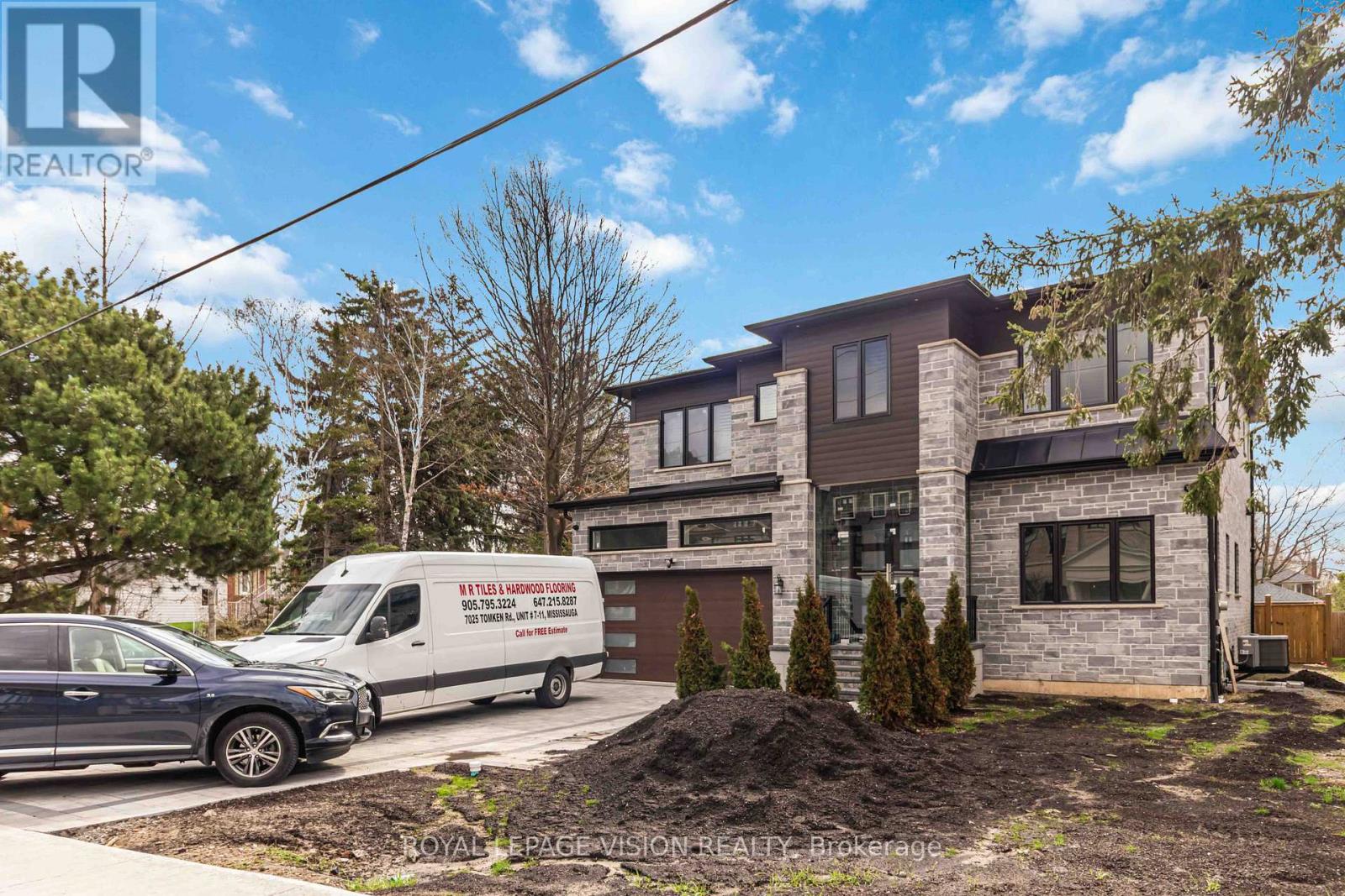 Lower - 77 Thomas Street, Mississauga, Ontario  L5M 1Y6 - Photo 2 - W13027726