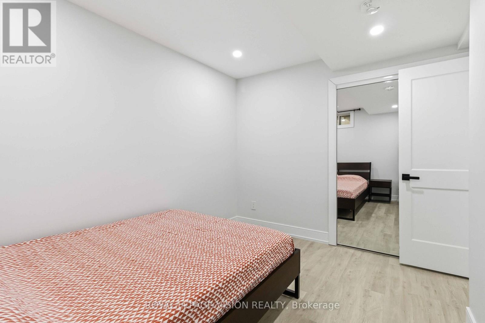 Lower - 77 Thomas Street, Mississauga, Ontario  L5M 1Y6 - Photo 20 - W13027726