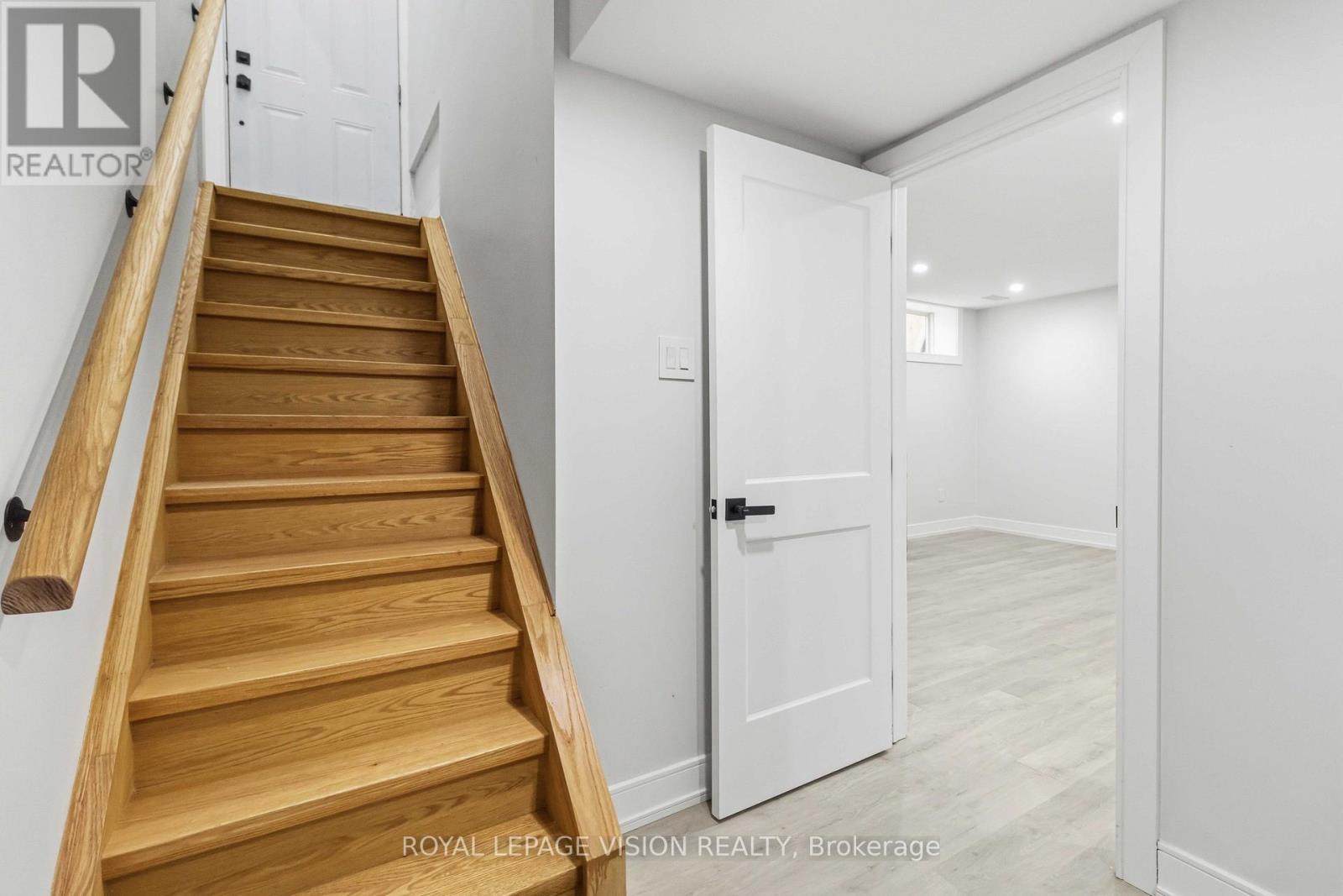 Lower - 77 Thomas Street, Mississauga, Ontario  L5M 1Y6 - Photo 21 - W13027726