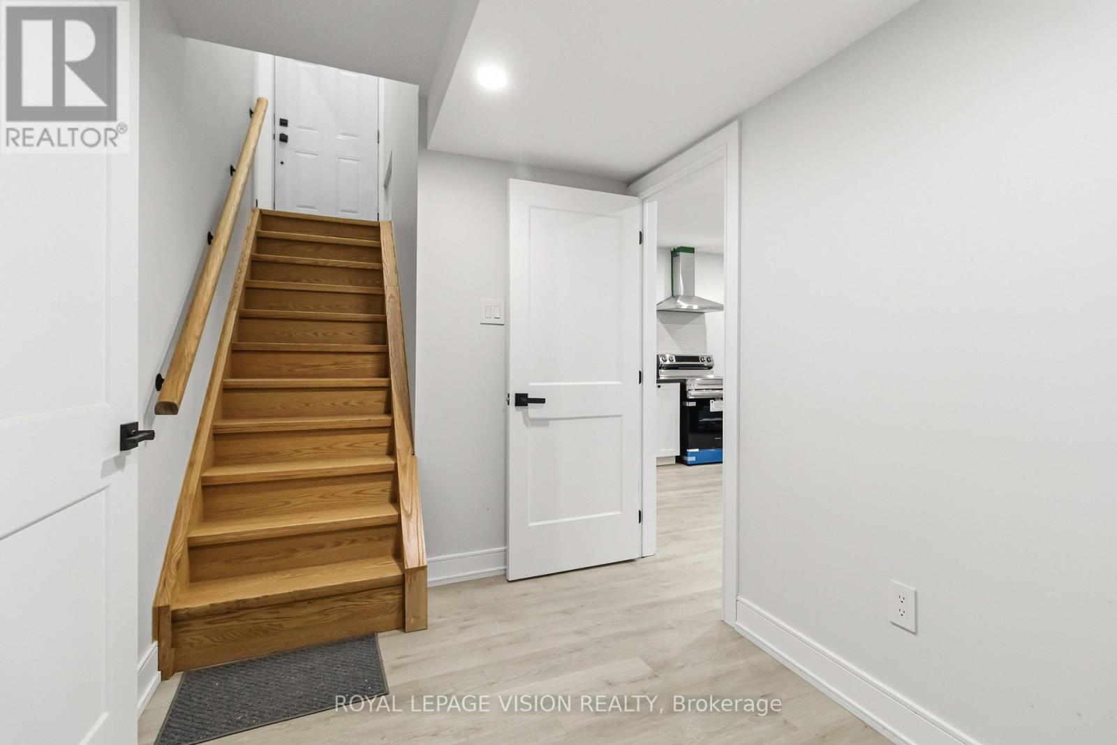 Lower - 77 Thomas Street, Mississauga, Ontario  L5M 1Y6 - Photo 22 - W13027726