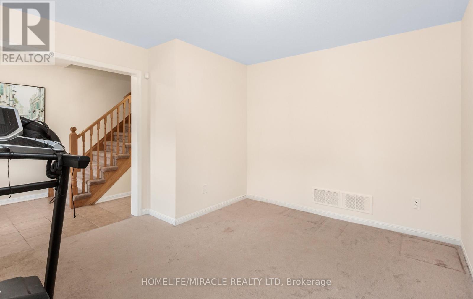 22 Crossbill Road, Brampton (Northwest Brampton), Ontario  L7A 0S5 - Photo 10 - W13027738