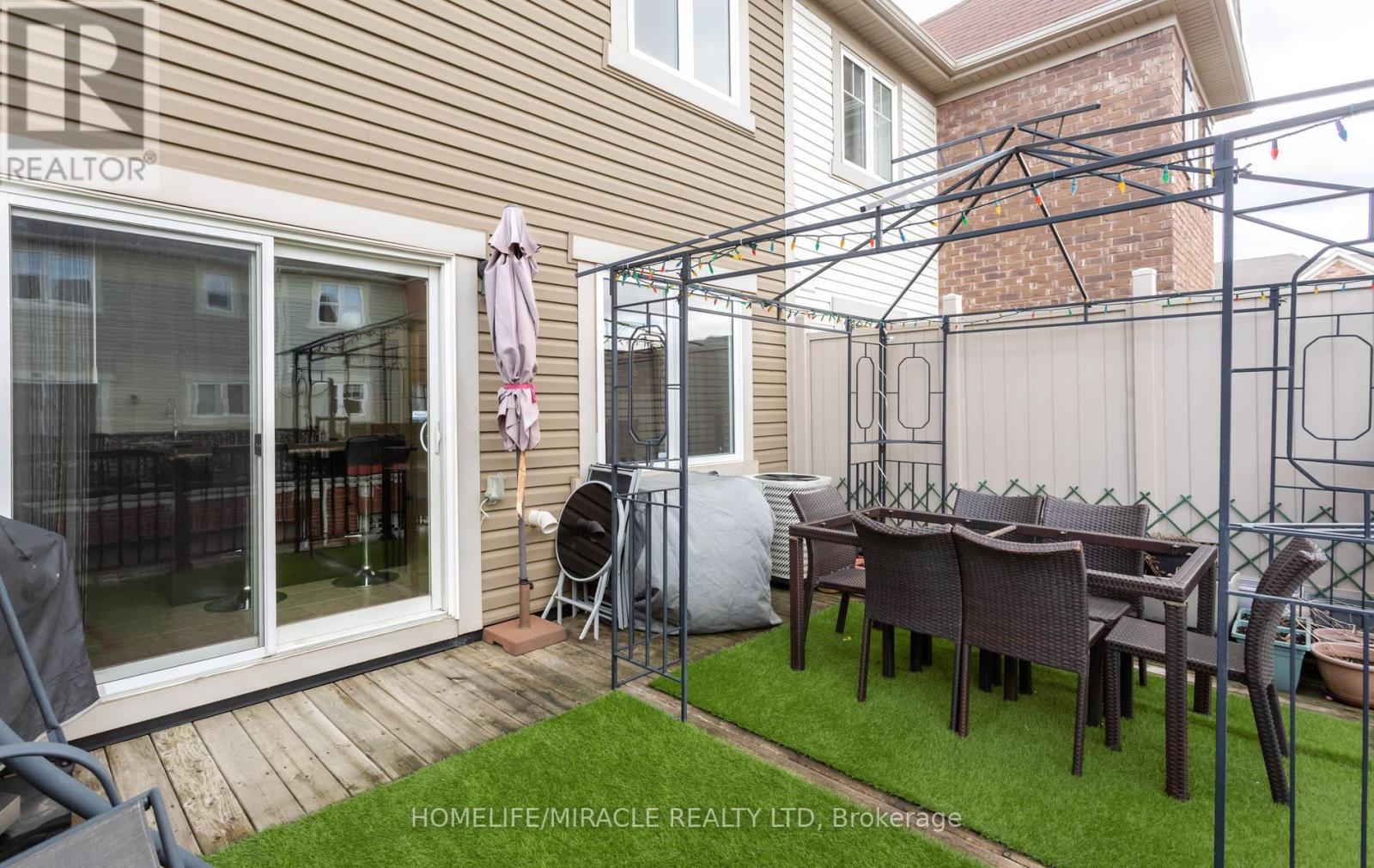 22 Crossbill Road, Brampton (Northwest Brampton), Ontario  L7A 0S5 - Photo 45 - W13027738