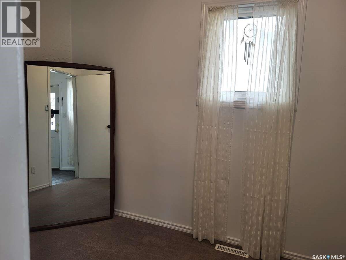1066 5th Avenue Nw, Moose Jaw, Saskatchewan  S6H 1K8 - Photo 11 - SK033592