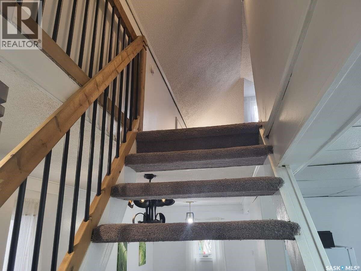 1066 5th Avenue Nw, Moose Jaw, Saskatchewan  S6H 1K8 - Photo 12 - SK033592