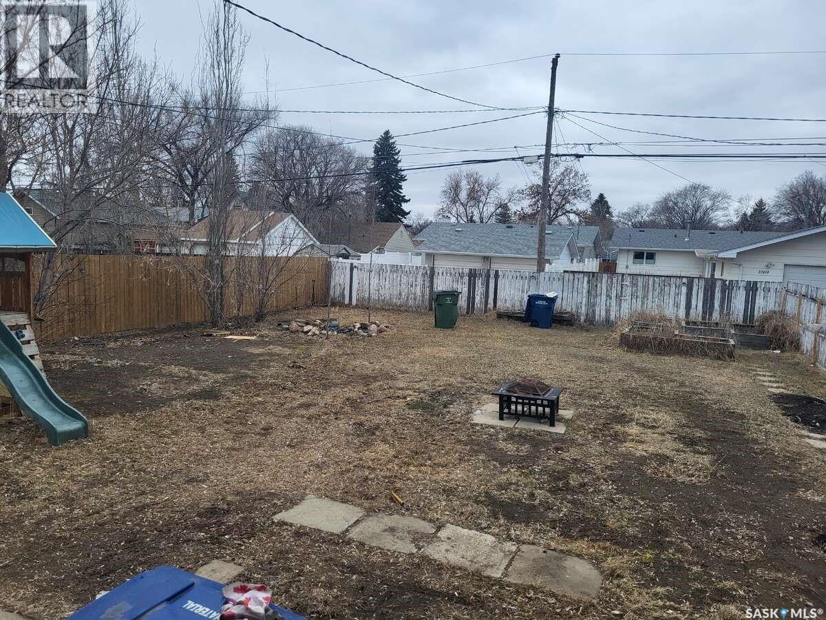 1066 5th Avenue Nw, Moose Jaw, Saskatchewan  S6H 1K8 - Photo 5 - SK033592