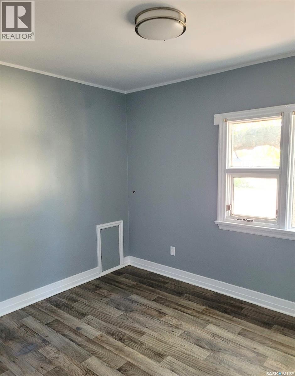 211 Broadway Street W, Yorkton, Saskatchewan  S3N 0M9 - Photo 5 - SK033584