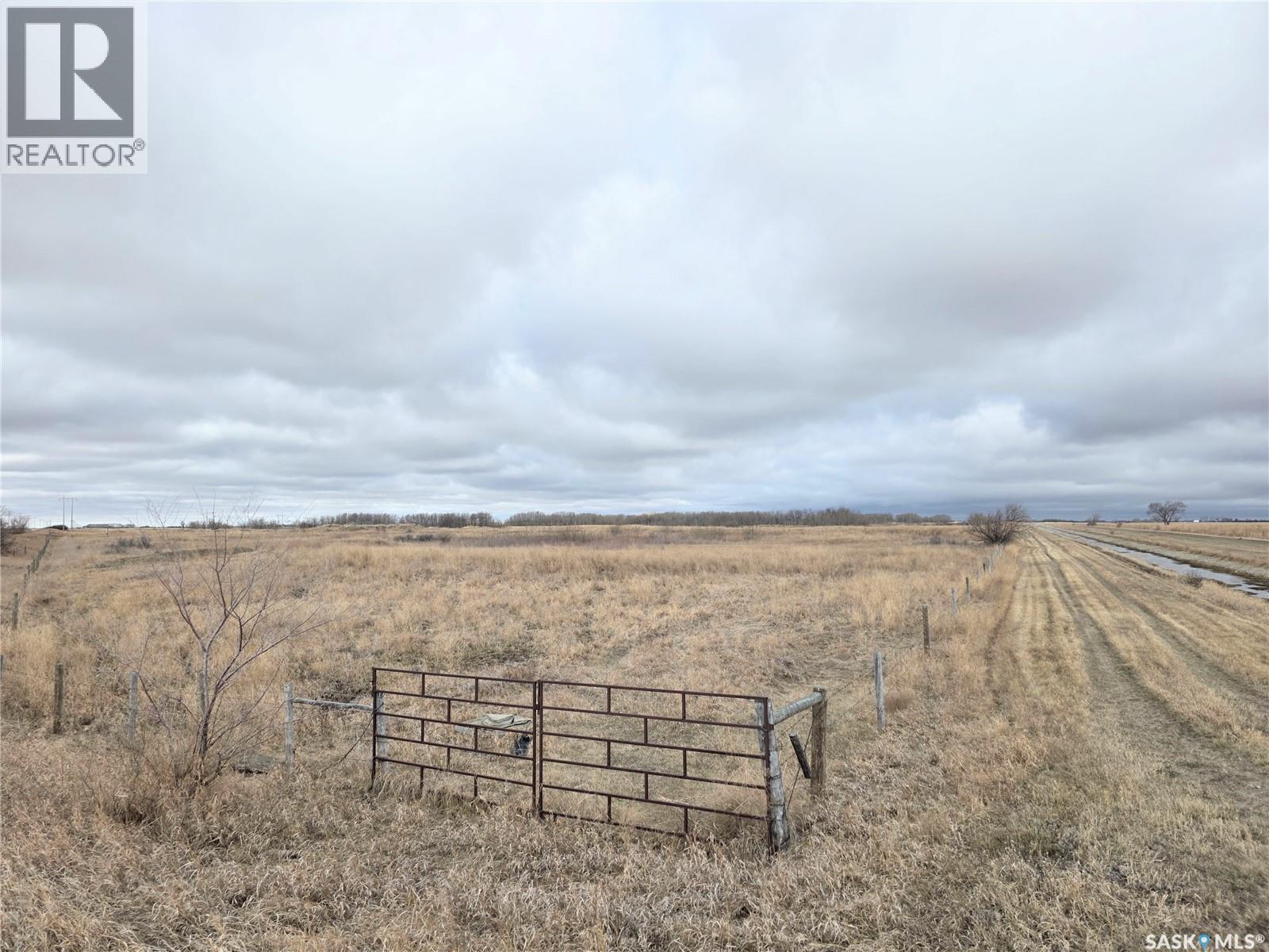 North Broderick Pasture Land, Rudy Rm No. 284, Saskatchewan  S0L 2N0 - Photo 2 - SK033455