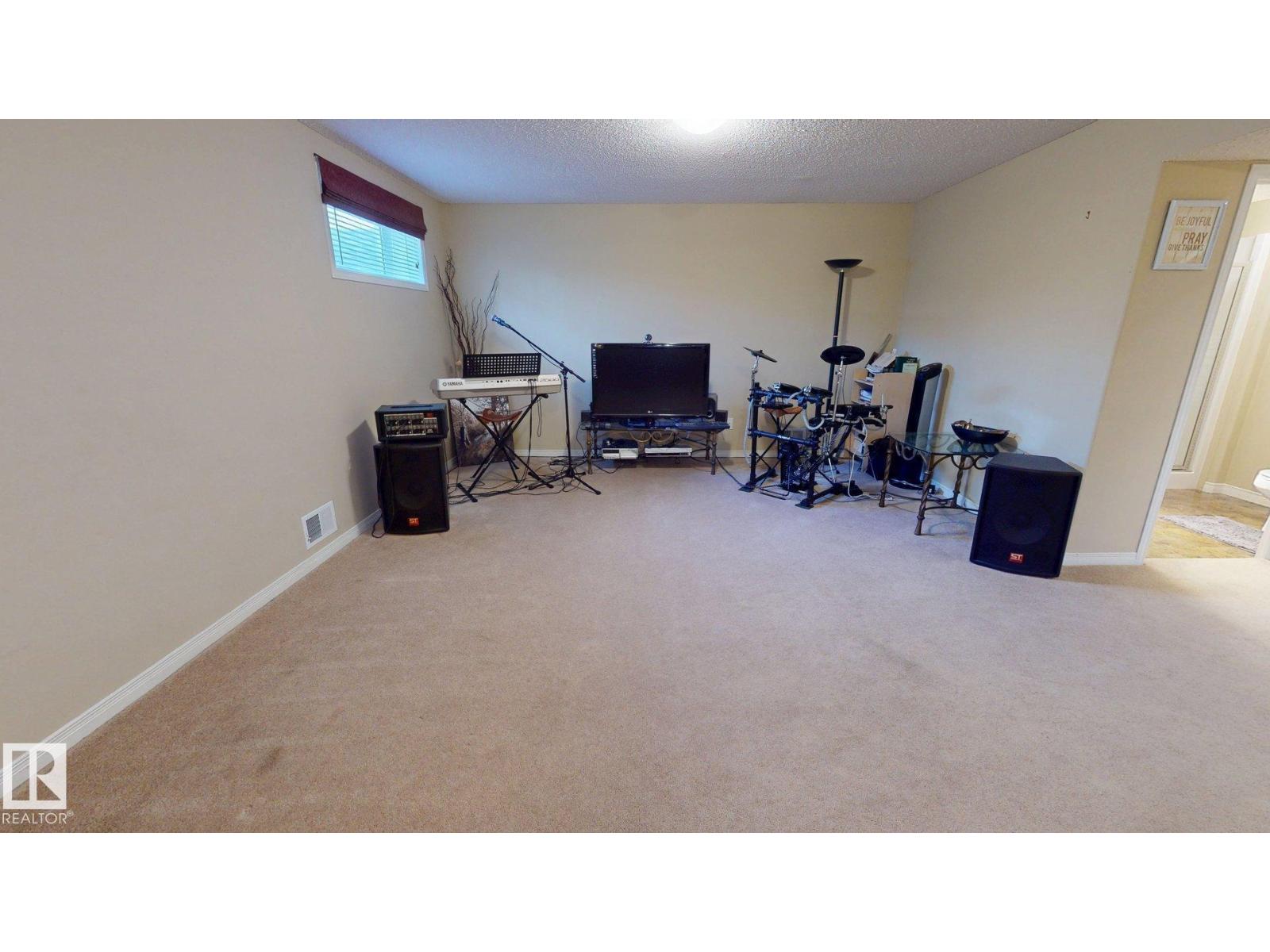 8704 175 Av Nw, Edmonton, Alberta  T5Z 3Z3 - Photo 21 - E4483434