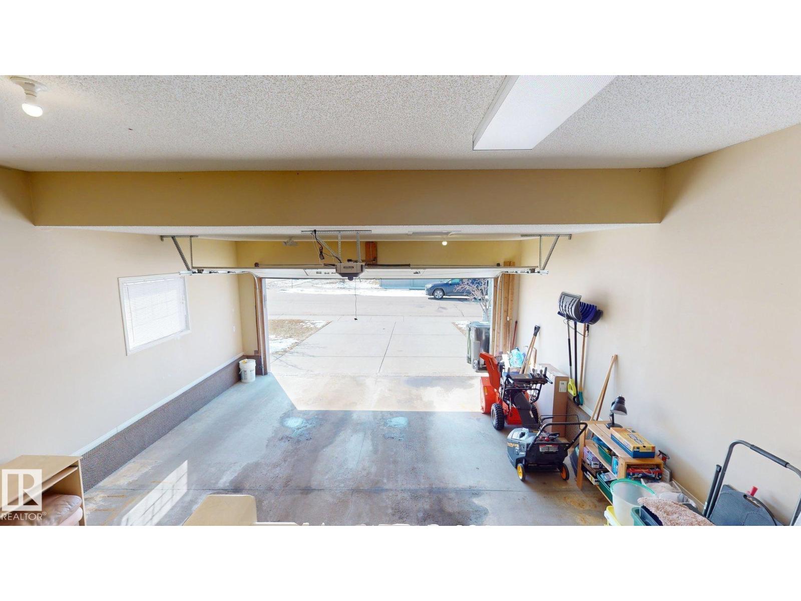 8704 175 Av Nw, Edmonton, Alberta  T5Z 3Z3 - Photo 25 - E4483434