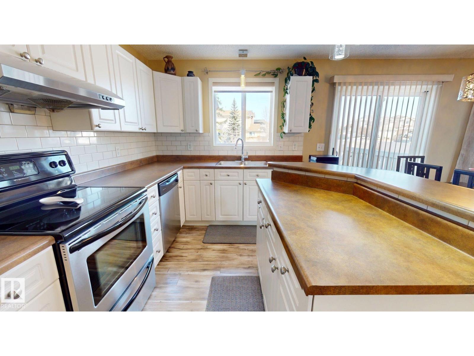 8704 175 Av Nw, Edmonton, Alberta  T5Z 3Z3 - Photo 7 - E4483434