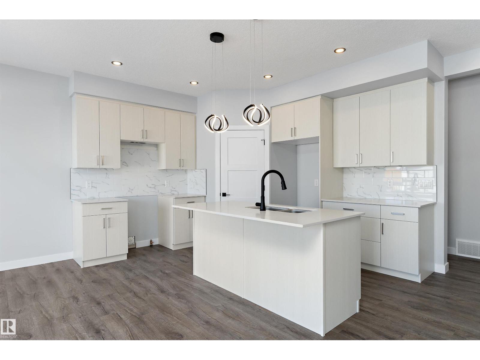 76 Maple Cr, Gibbons, Alberta  T0A 1N0 - Photo 10 - E4483435