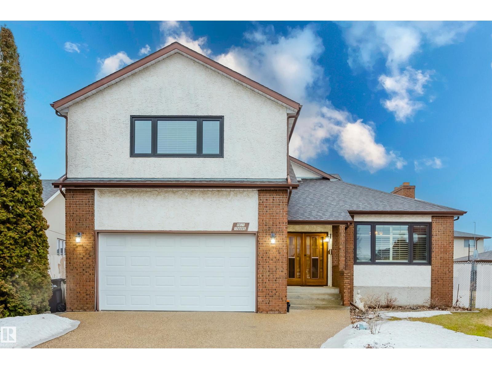 9831 158 Av Nw, Edmonton, Alberta  T5X 4V3 - Photo 2 - E4483437