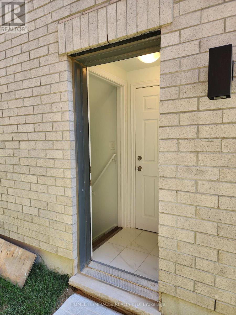 Basement - 67 Calabria Drive, Caledon, Ontario  L7C 4K9 - Photo 2 - W13027754