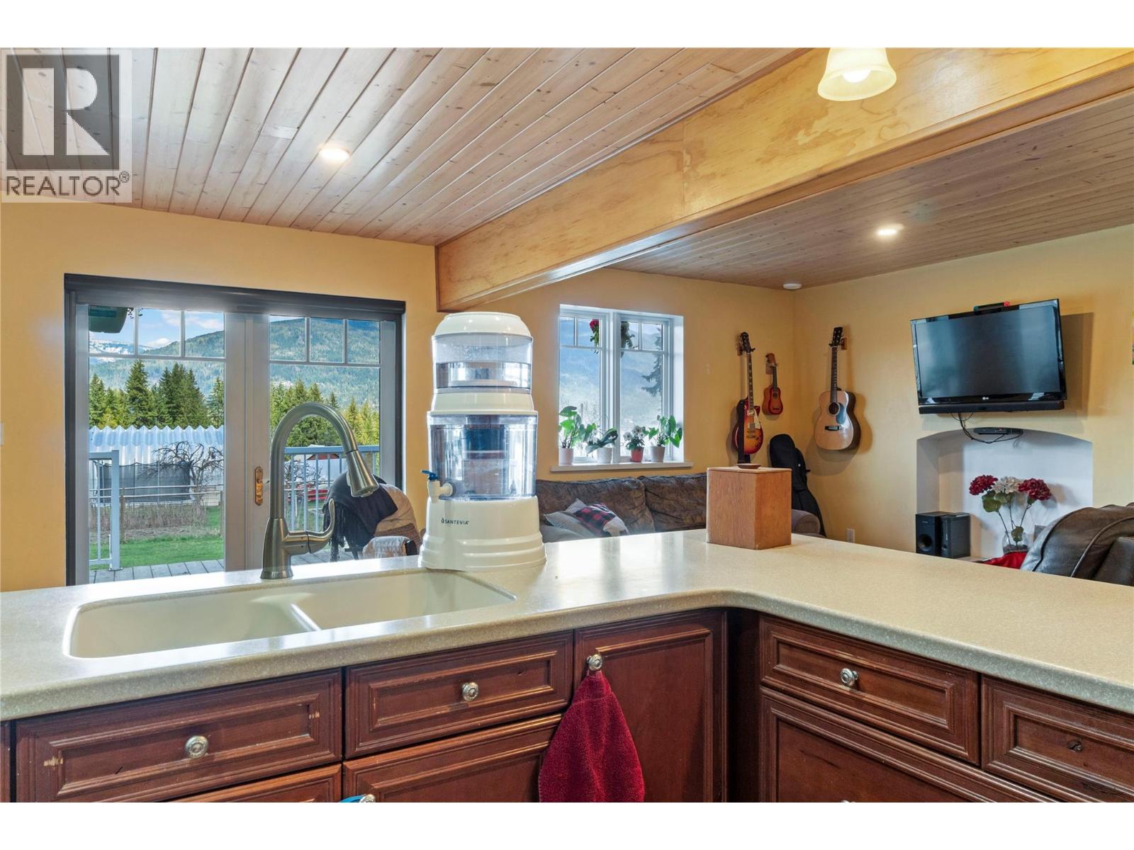 4856 Eagle Bay Road, Eagle Bay, British Columbia  V0E 1T0 - Photo 23 - 10382070