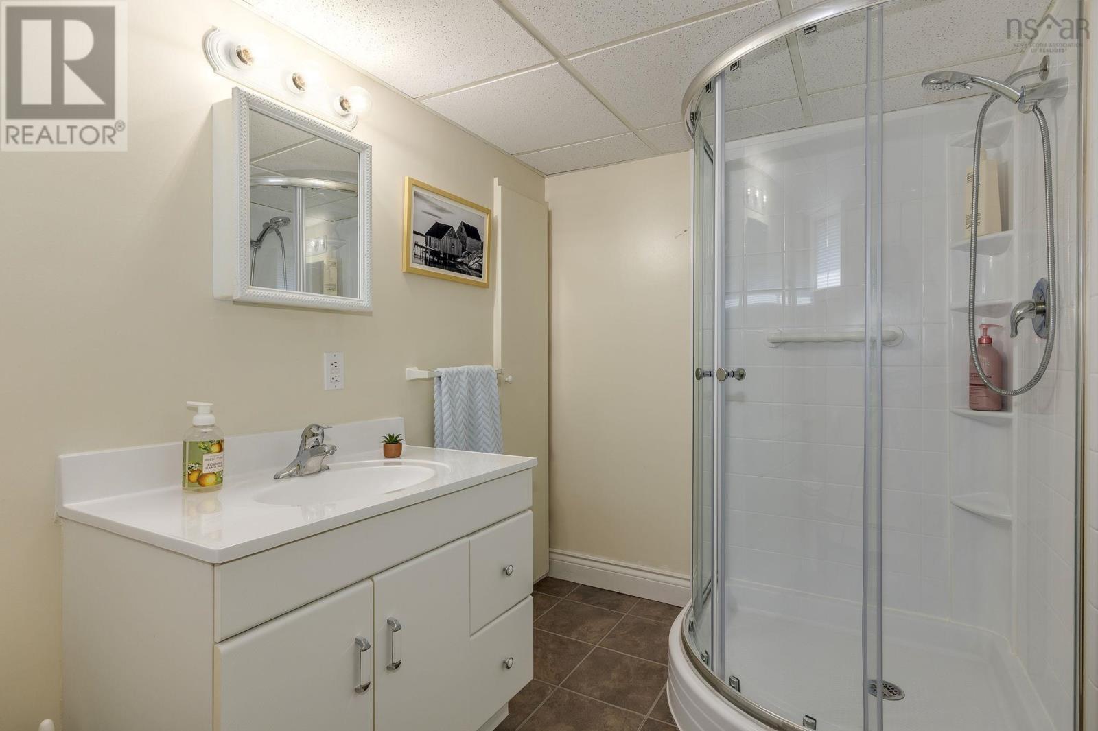 18 Devon Crescent, Halifax, Nova Scotia  B3R 2G3 - Photo 31 - 202607406