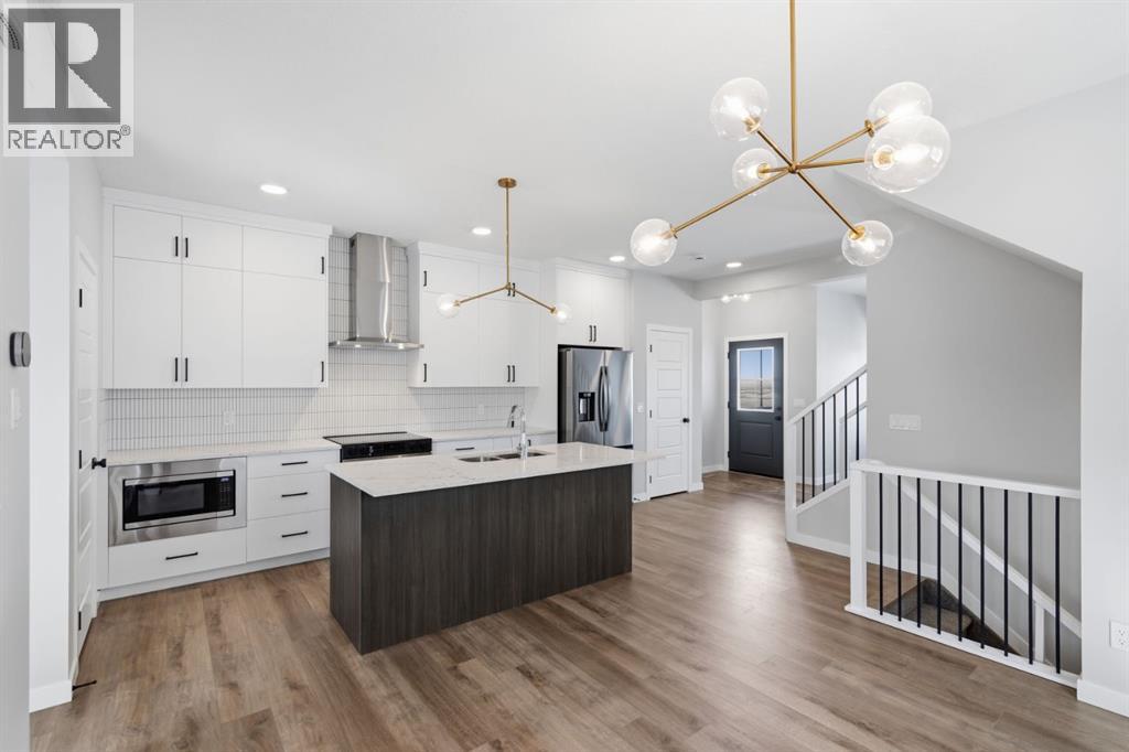 151 Ellen Road, Crossfield, Alberta  T0M 0S0 - Photo 2 - A2295055