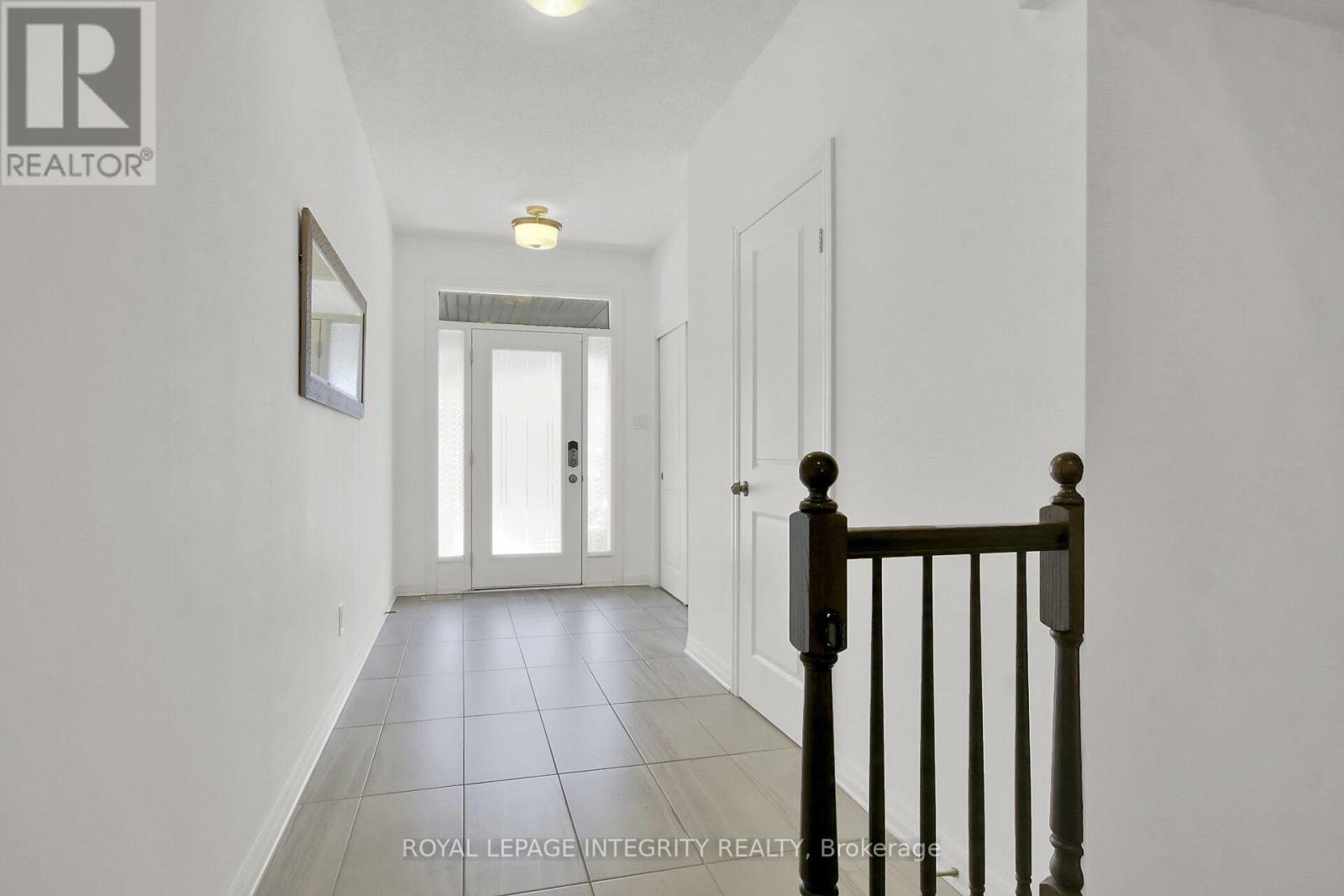 310 Broadridge Crescent, Ottawa, Ontario  K1W 0H1 - Photo 4 - X13027796