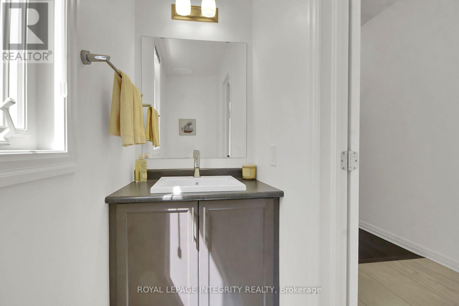 310 Broadridge Crescent, Ottawa, Ontario  K1W 0H1 - Photo 5 - X13027796