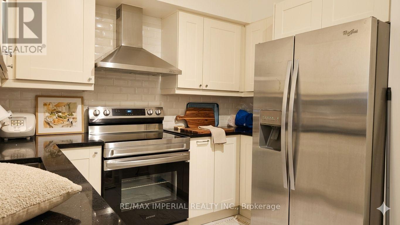 Rg1 - 2 Clairtrell Road, Toronto, Ontario  M2N 7H5 - Photo 13 - C13027780