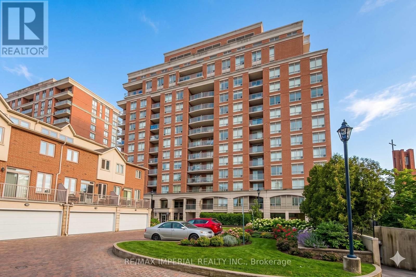 Rg1 - 2 Clairtrell Road, Toronto, Ontario  M2N 7H5 - Photo 2 - C13027780