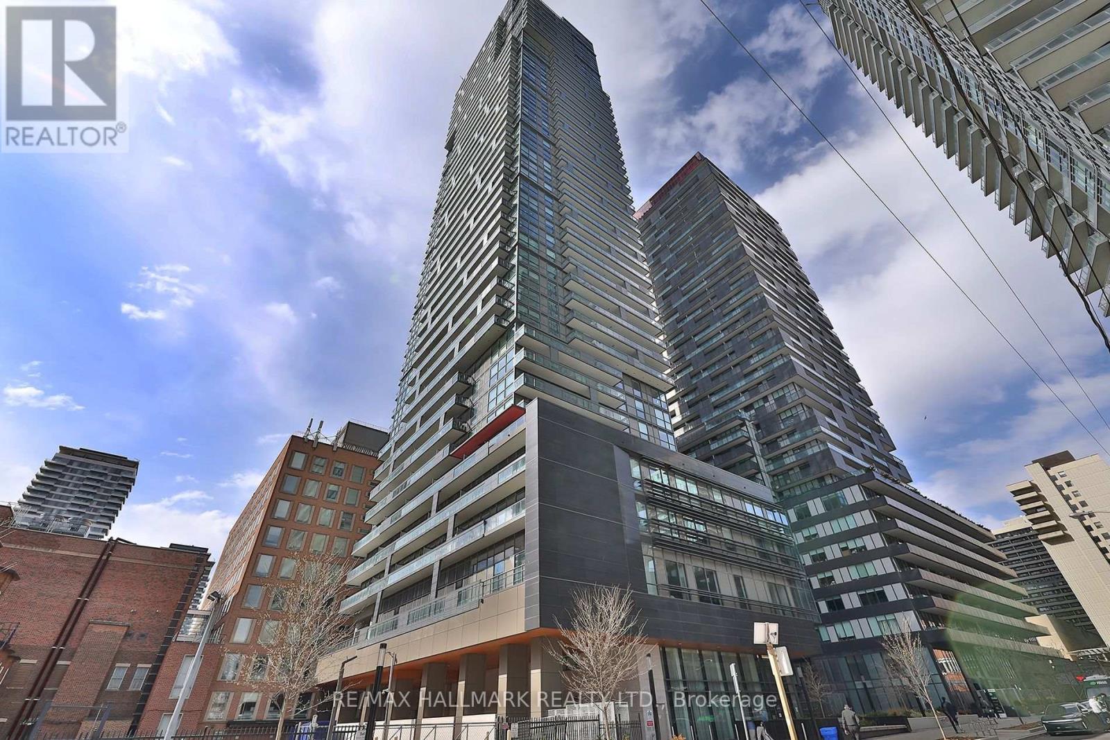 1407 - 39 Roehampton Avenue, Toronto, Ontario  M4P 1P9 - Photo 2 - C13027800