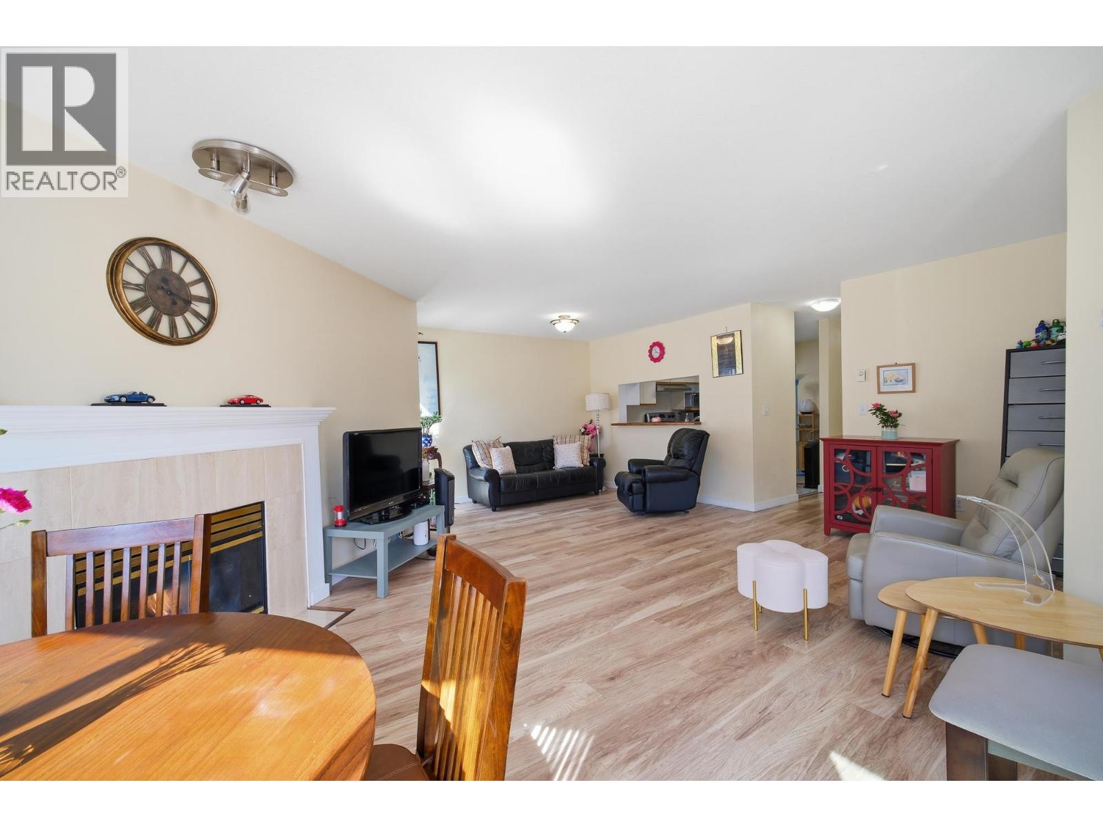 212 7437 Moffatt Road, Richmond, British Columbia  V6Y 1X9 - Photo 5 - R3114337