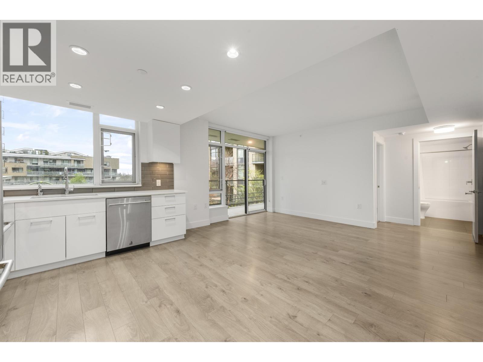 304 3498 Marine Way, Vancouver, British Columbia  V5S 0H1 - Photo 9 - R3114338