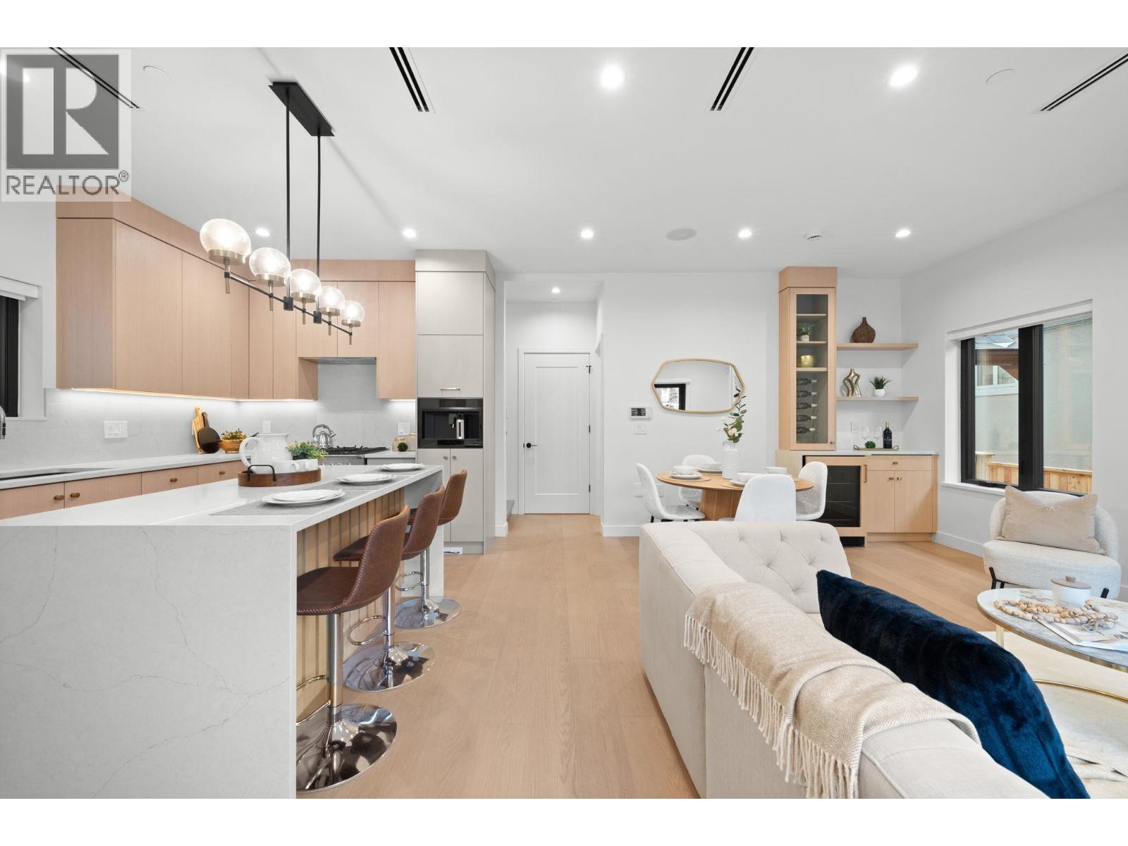 1 2247 Parker Street, Vancouver, British Columbia  V5L 2L8 - Photo 10 - R3114361