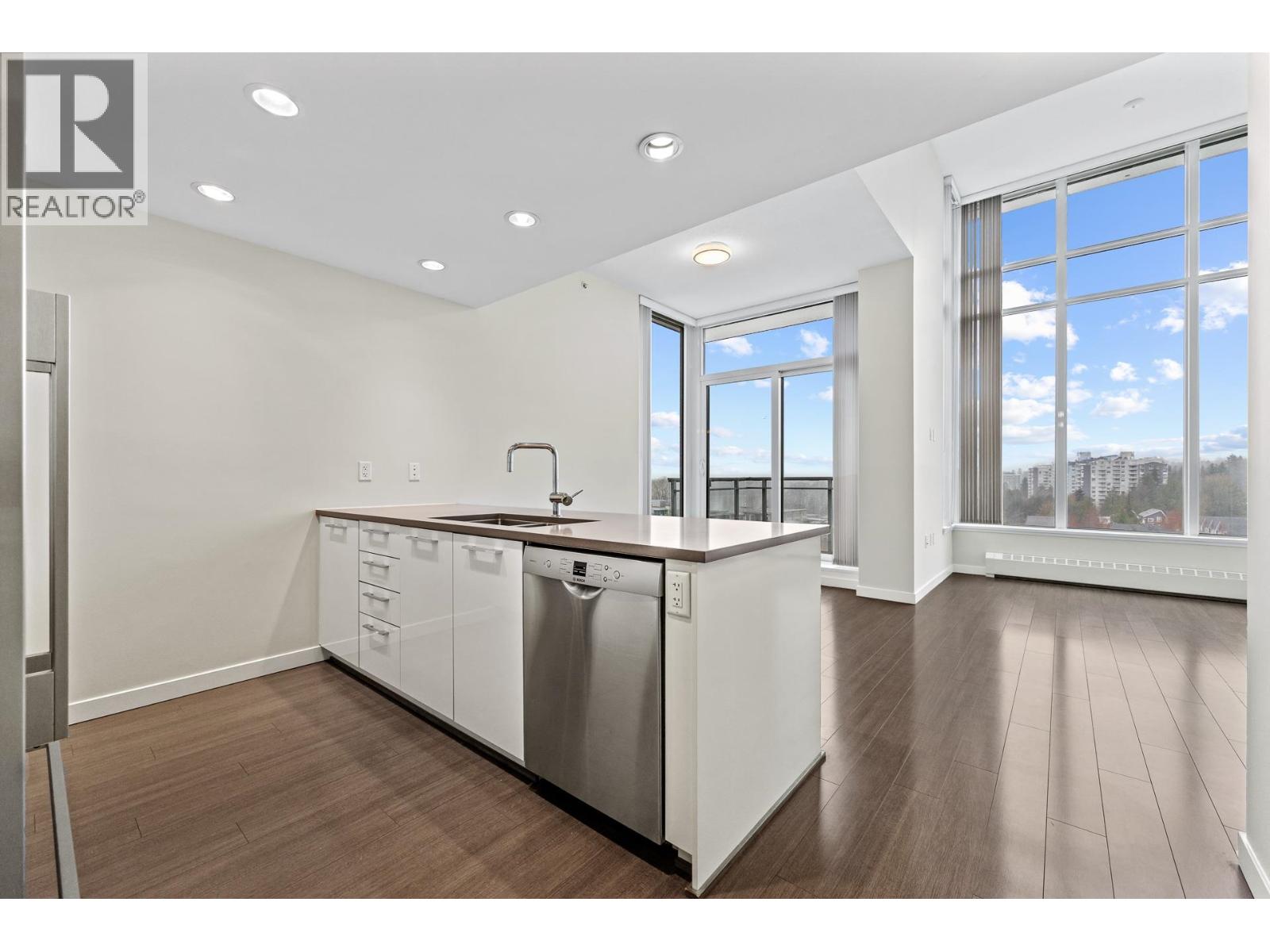 3281 E Kent Avenue North Avenue, Vancouver, British Columbia  V5S 0C4 - Photo 3 - R3114371