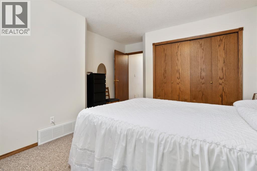 5319 60 Street, Camrose, Alberta  T4V 4L2 - Photo 19 - A2289812