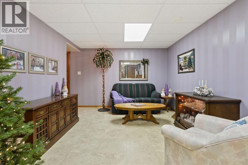 5319 60 Street, Camrose, Alberta  T4V 4L2 - Photo 33 - A2289812