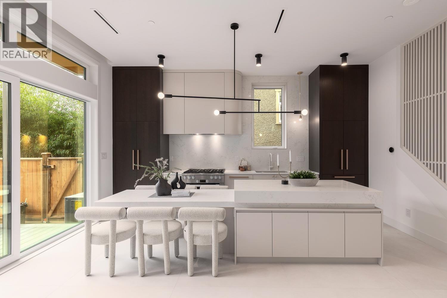 2 3617 W 12th Avenue, Vancouver, British Columbia  V6R 2N5 - Photo 5 - R3112598