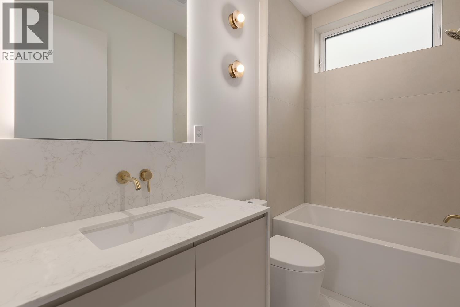 2 3617 W 12th Avenue, Vancouver, British Columbia  V6R 2N5 - Photo 13 - R3112598