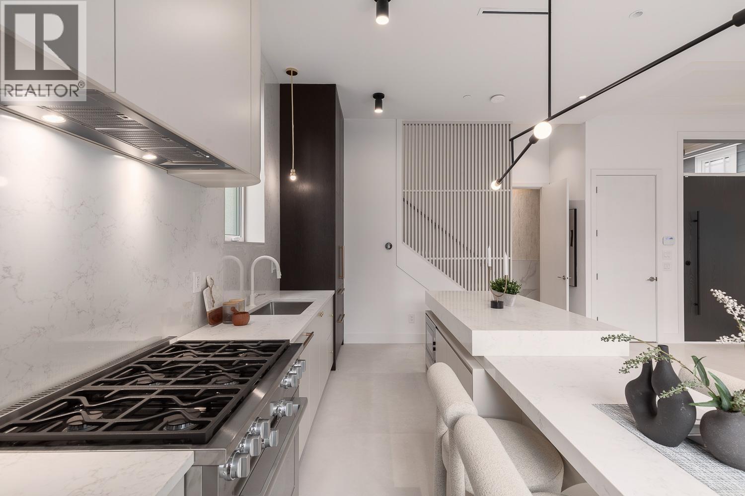 2 3617 W 12th Avenue, Vancouver, British Columbia  V6R 2N5 - Photo 7 - R3112598