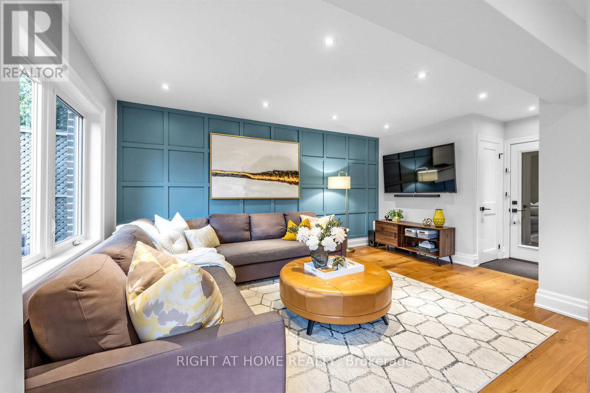 21 Austin Terrace, Toronto, Ontario  M5R 1Y2 - Photo 14 - C13022232