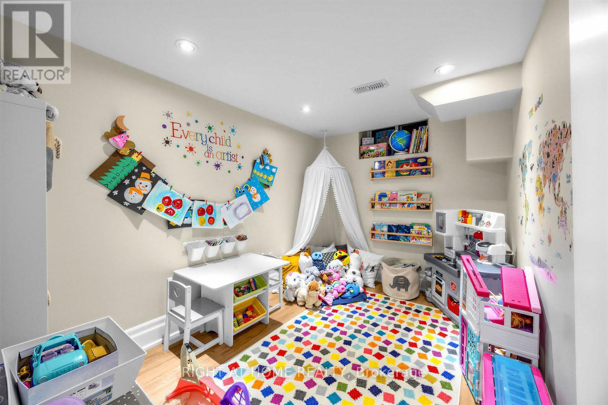 21 Austin Terrace, Toronto, Ontario  M5R 1Y2 - Photo 30 - C13022232