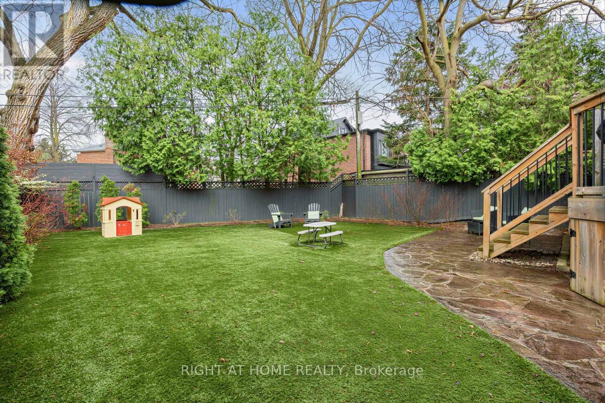 21 Austin Terrace, Toronto, Ontario  M5R 1Y2 - Photo 37 - C13022232