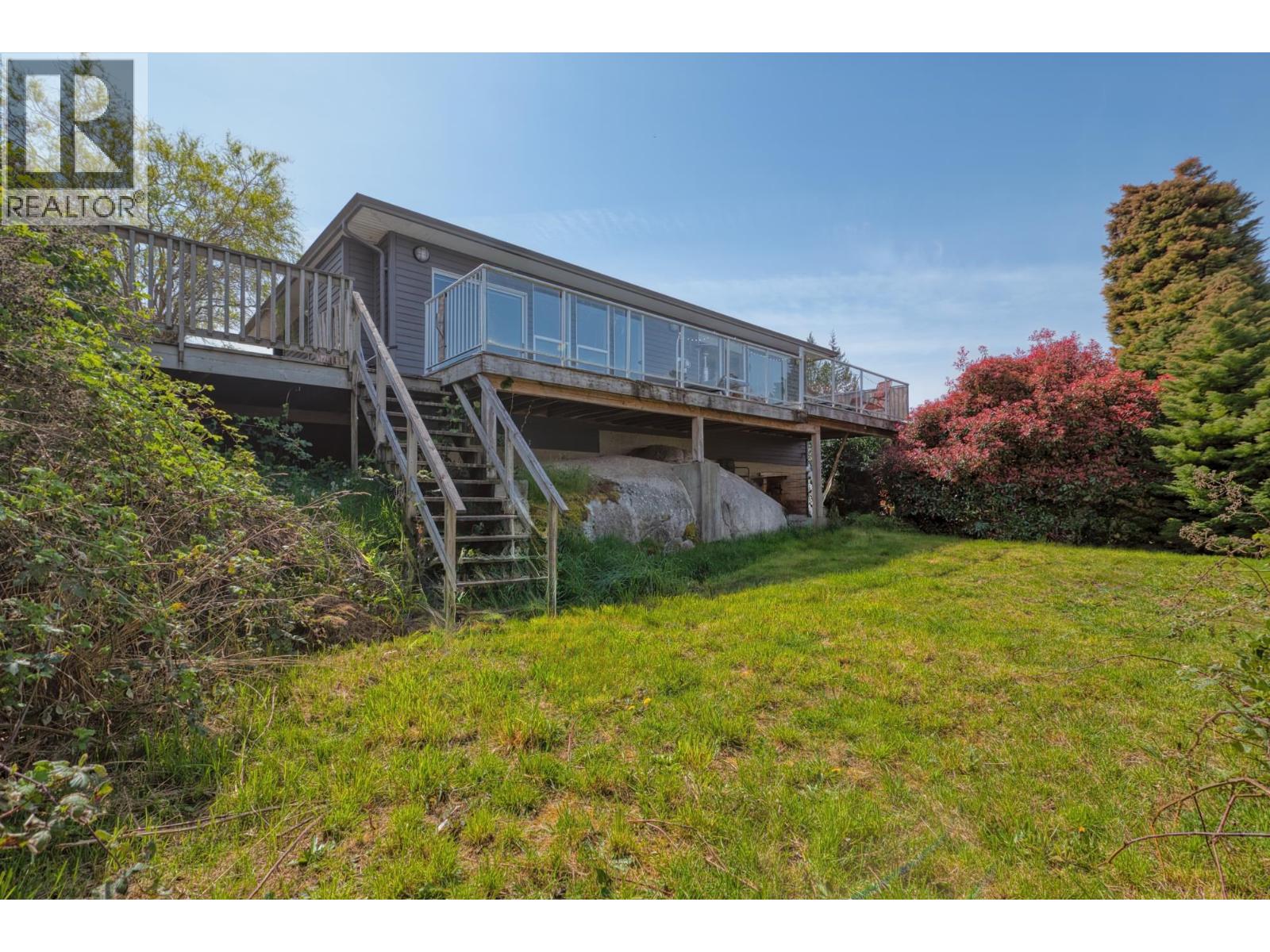 5796 Trail Avenue, Sechelt, British Columbia  V7Z 0L8 - Photo 12 - R3114356