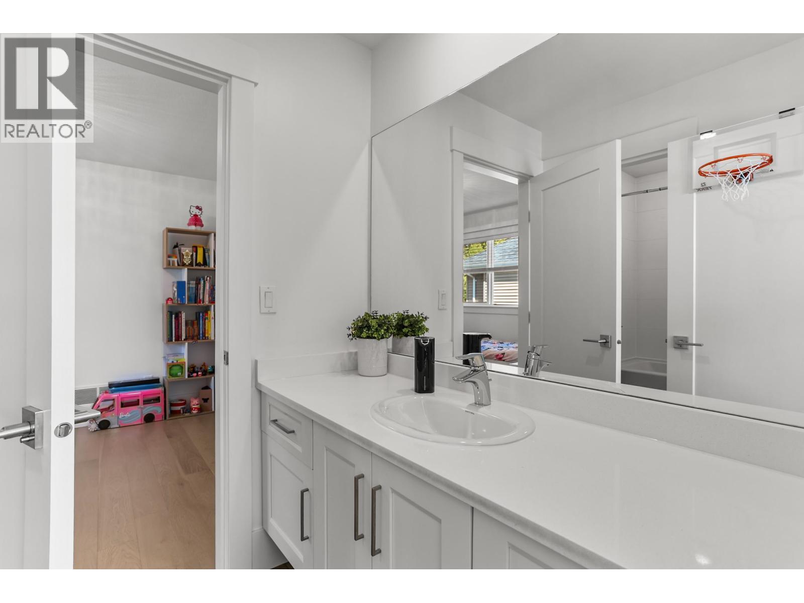 24761 101b Avenue, Maple Ridge, British Columbia  V2W 0A1 - Photo 18 - R3114374